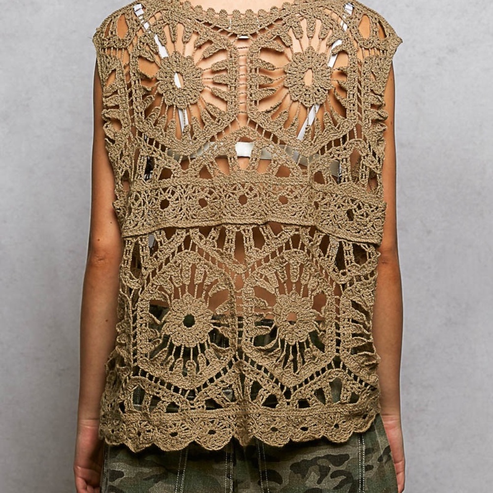 New POL Openwork Floral Crochet SleevelessTank Top Scalloped Oversize Shirt ! - Picture 2 of 7